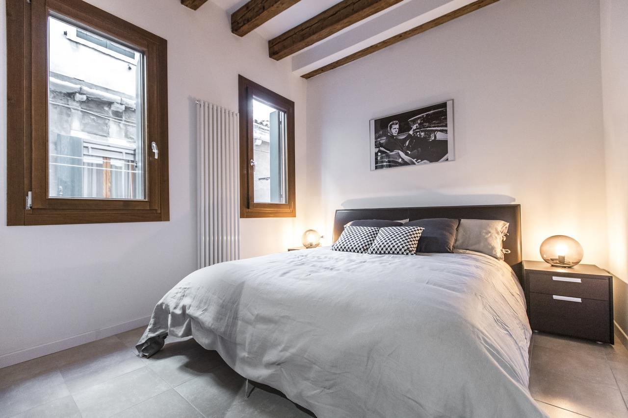 Ca Rezzonico Apartment R&R เวนิส ภายนอก รูปภาพ