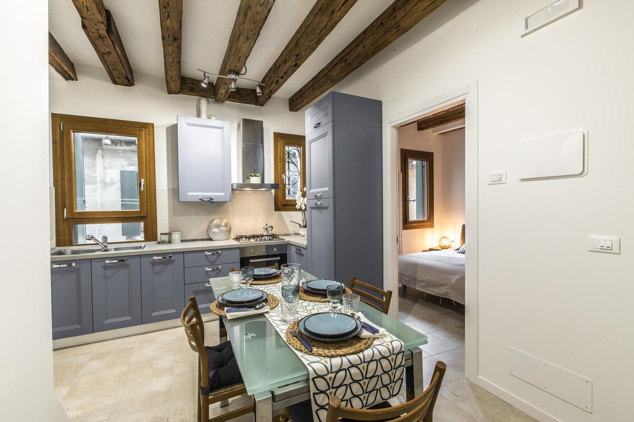 Ca Rezzonico Apartment R&R เวนิส ภายนอก รูปภาพ